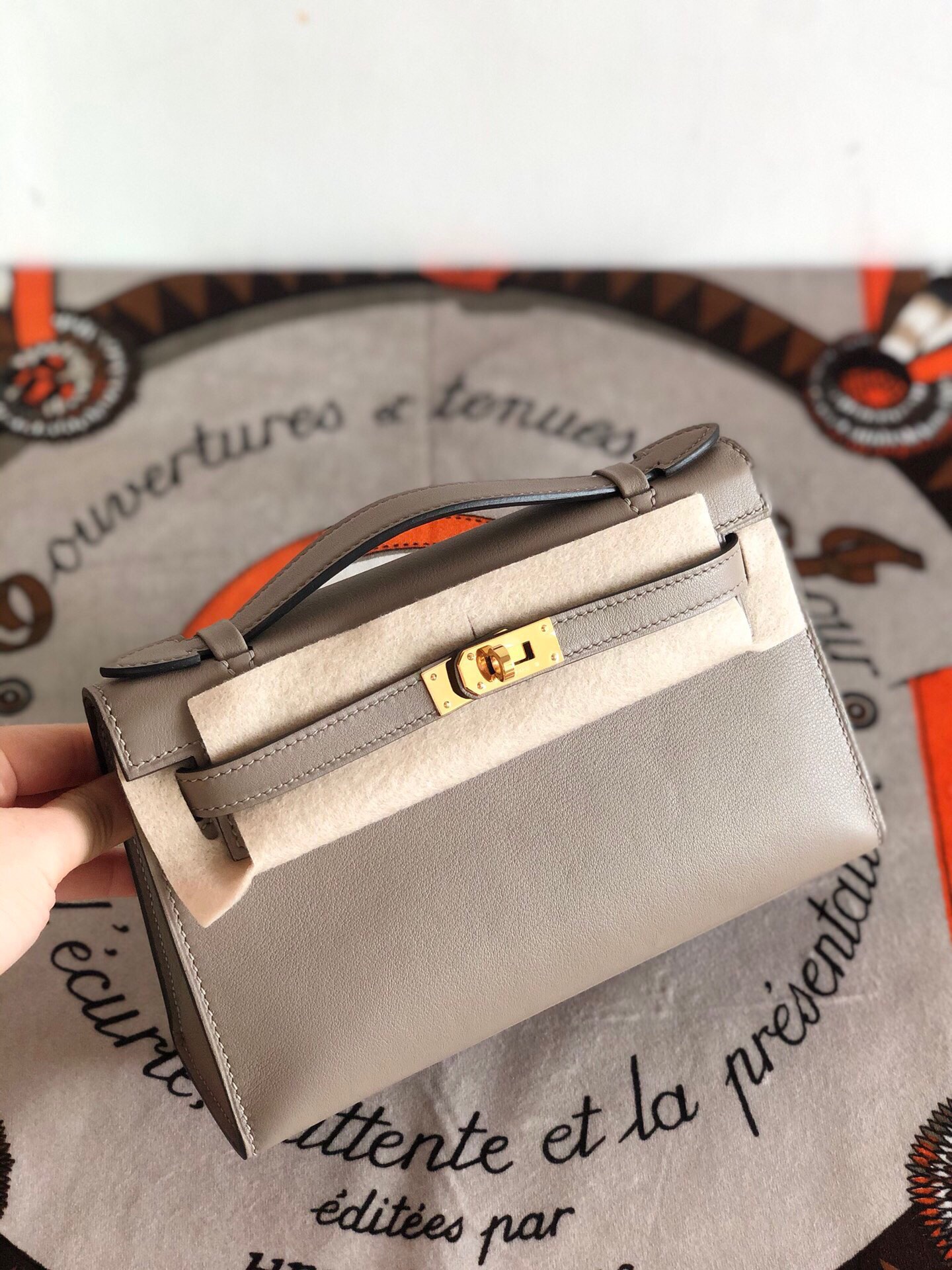 에르메스 미니 켈리백22 그리스 금장 스위프트